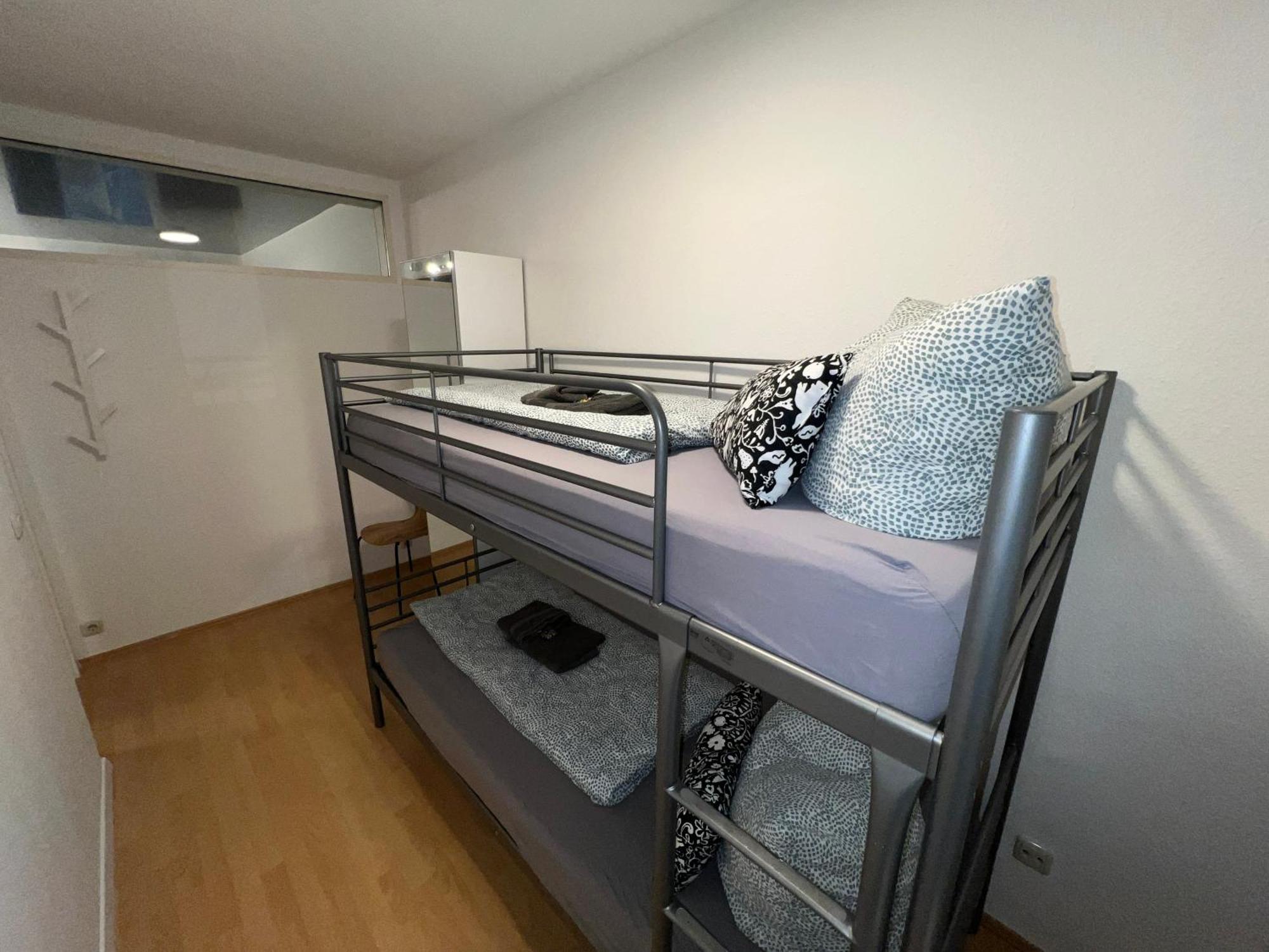 Apartment Humboldt 3 Schlafzimmer,Wifi, Netflix Parken, Terrasse, Klimatisiert, Naehe Zentrum Jena Luaran gambar